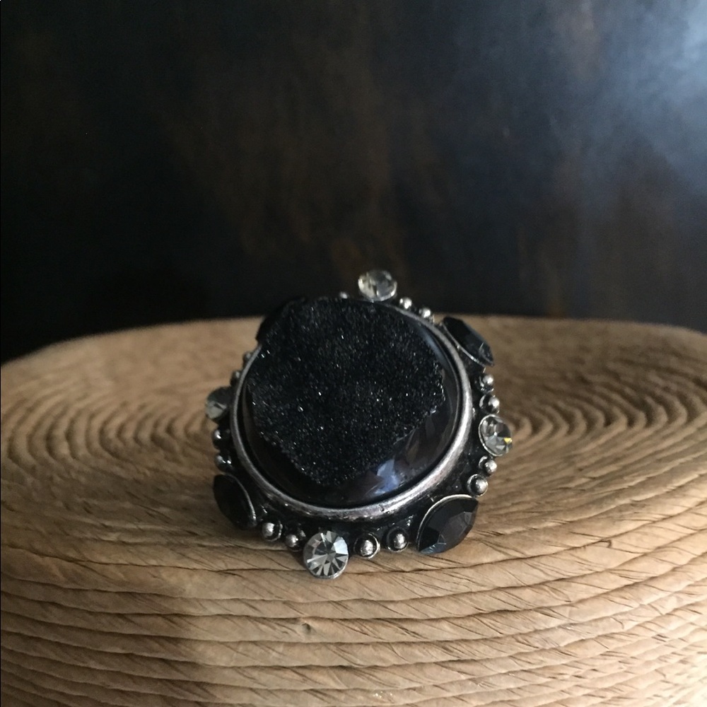 Large Center Black Stone Ring - image 4